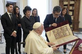 Fotografía de Sánchez no asistirá al funeral del Papa. Sí lo harán los Reyes, parte del Ejecutivo y Feijóo