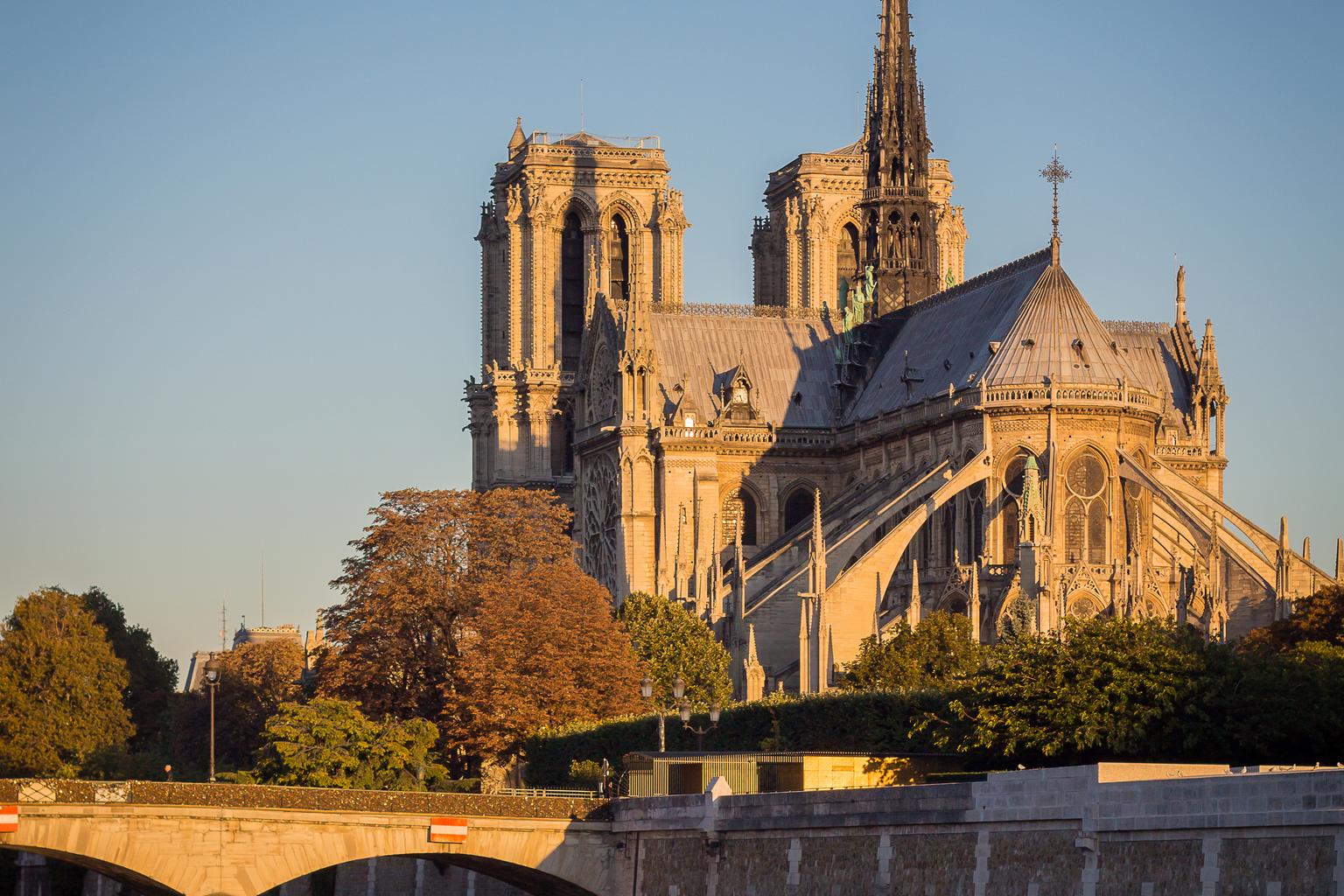 Fotografía de Notre Dame reabre sus puertas en un acto histórico sin representación española