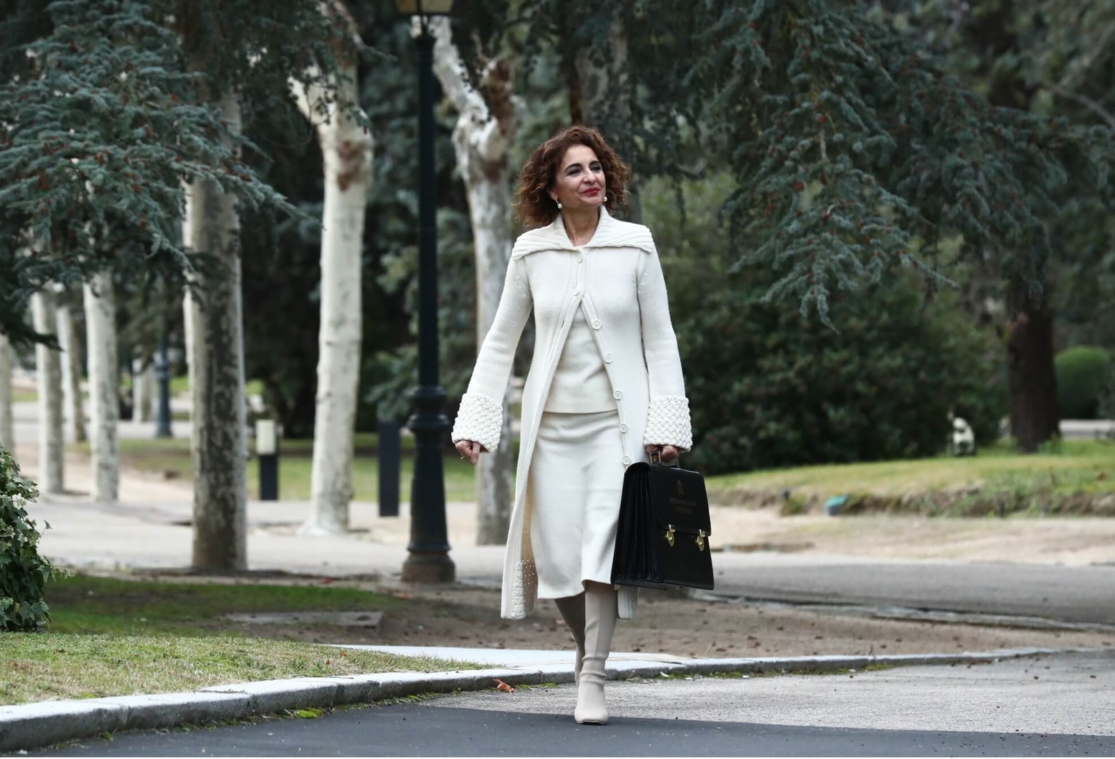 Fotografía de María Jesús Montero se despide del Consejo de Ministros